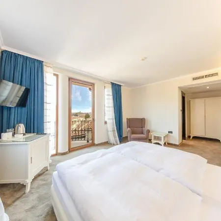 Hotel Studio Hotel 3*