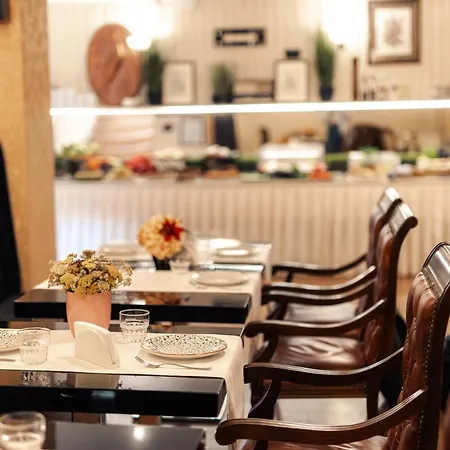 Hotel Studio 3* Veliko Tarnovo