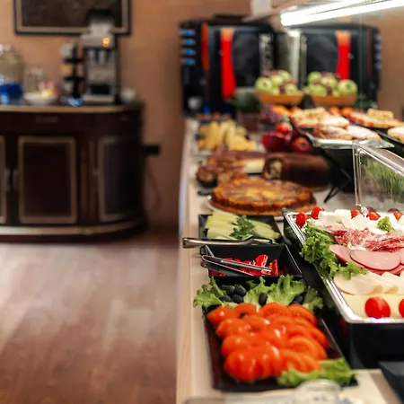 Hotel Studio Hotel 3*