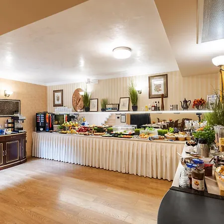 Hotel Hotel Studio 3*