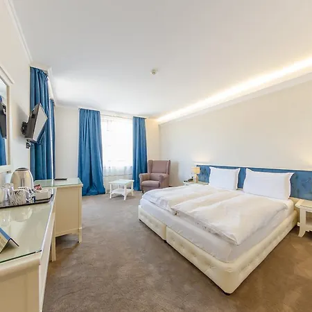 Hotel Hotel Studio 3*